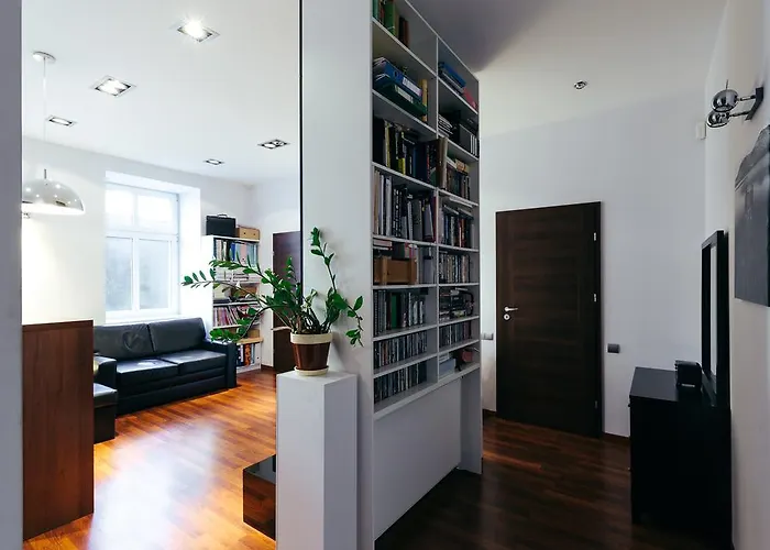 In The Strict Centre דירה לודז'